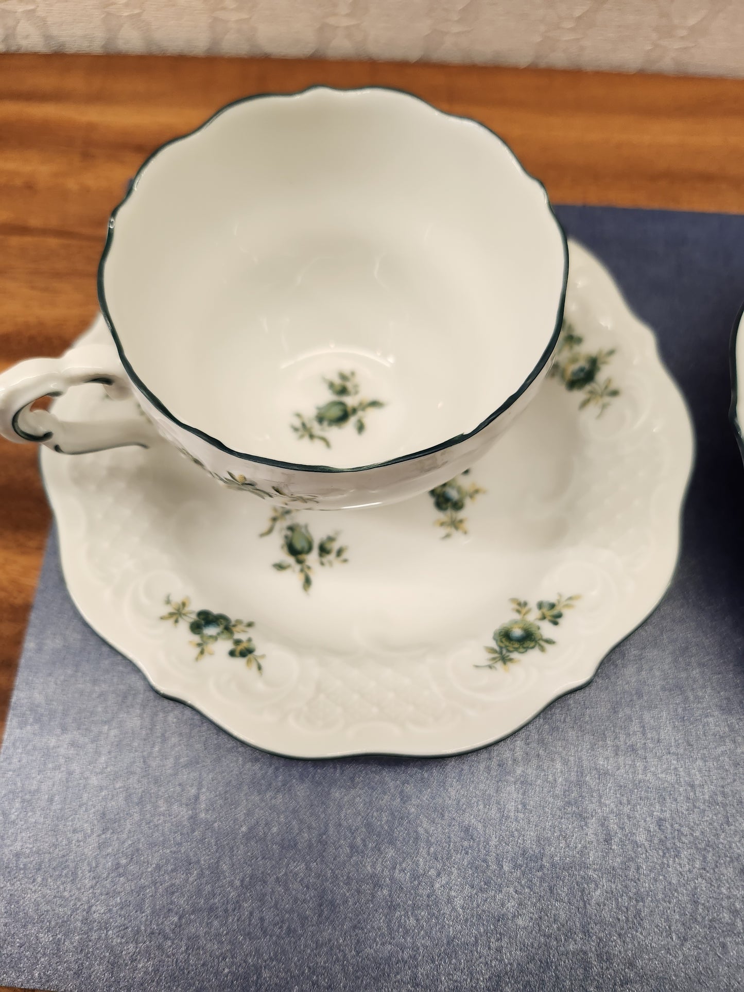 西式白底銀邊綠茶杯 (1套2件) - Lindner(SOLD)