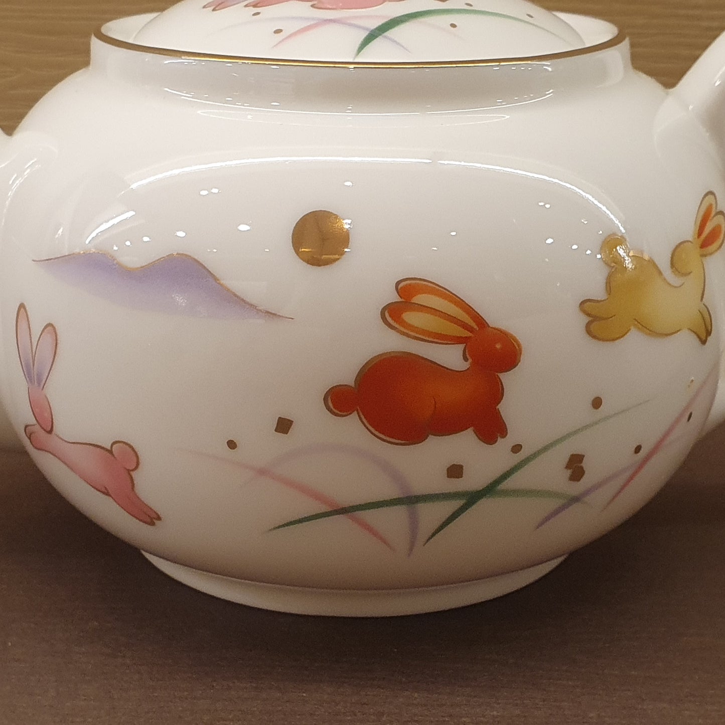 花庵白底兔圖案茶壺連杯(已售)
