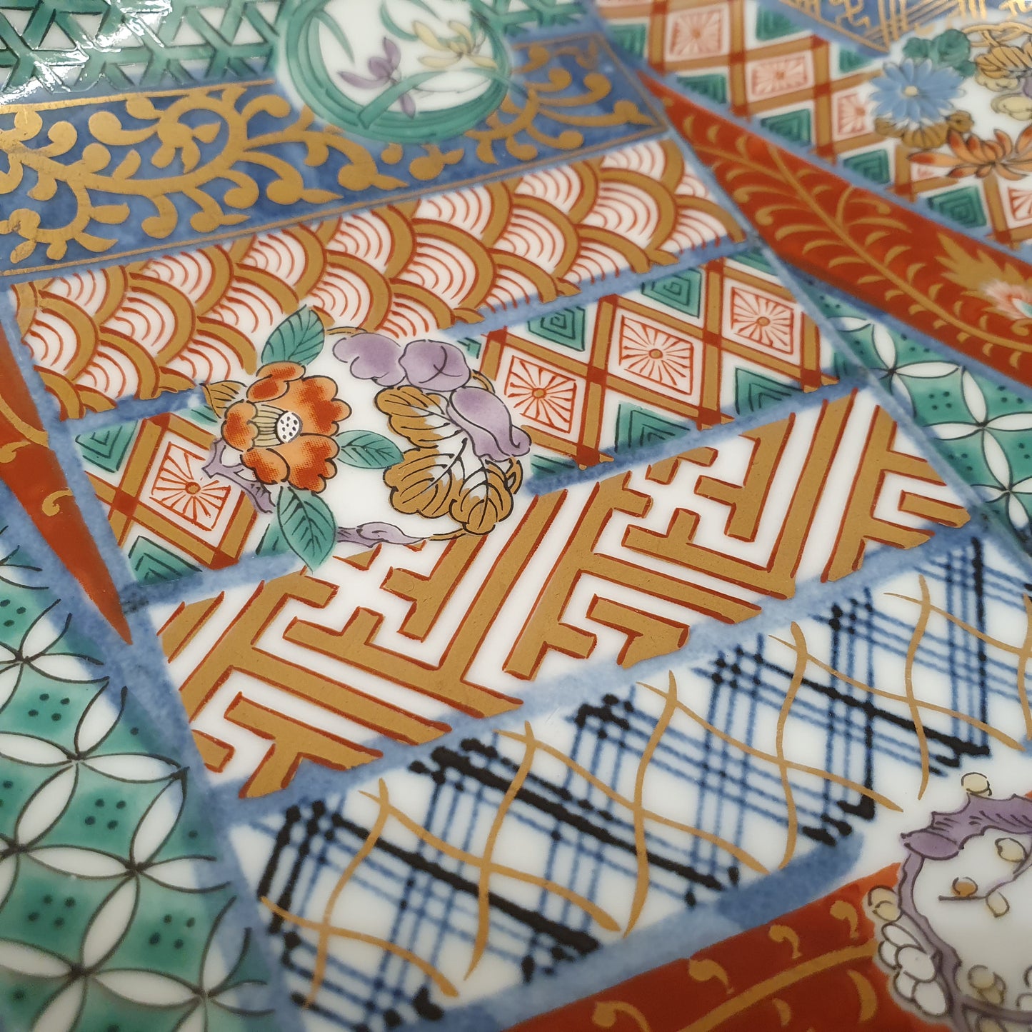 龍峰金邊五角形錦圖碟(已售)