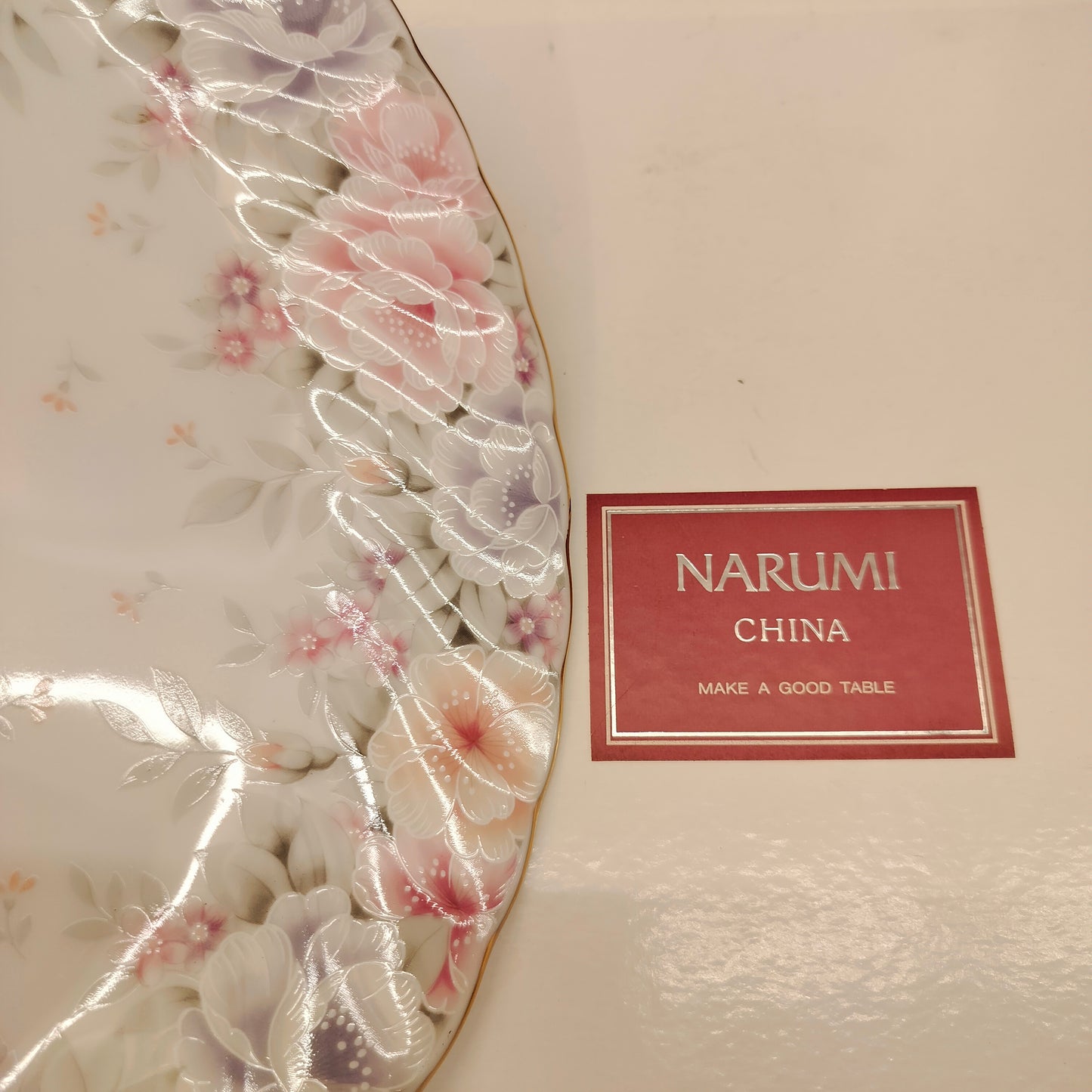 Narumi白底粉紅花圖案大碟+４小碟+１糕點刀(SOLD)